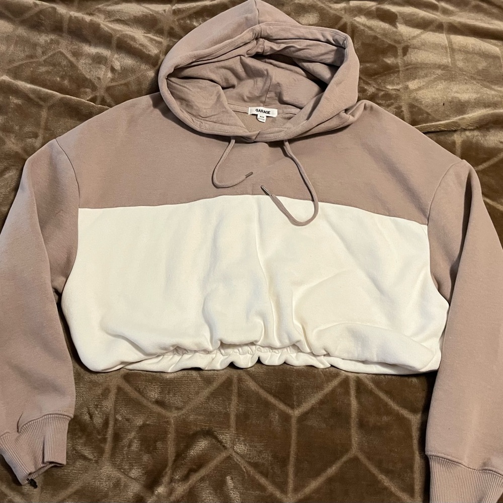GARAGE Crop Hoodie